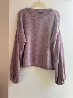 American Eagle Outfitters Lavender Crewneck Sweater